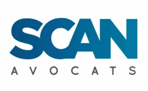 Logo de SCAN Avocats en lettres bleues sur fond blanc.