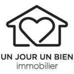 Logo représentant une maison stylisée avec un cœur, accompagné du texte "UN JOUR UN BIEN immobilier".